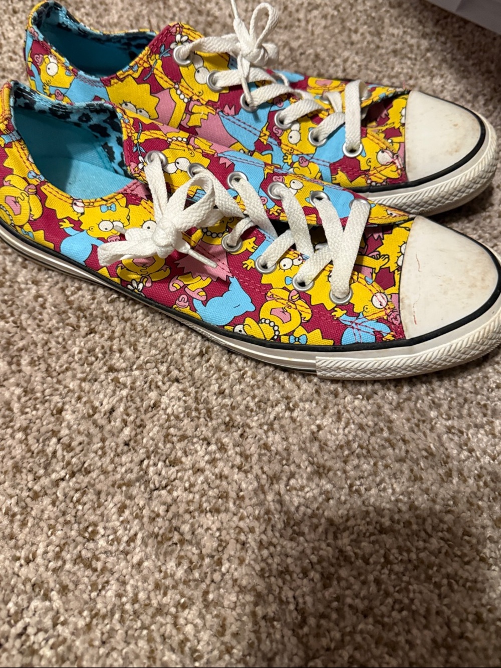 Converse Women’s Simpsons Low-Top Sneakers - Picture 2 of 5